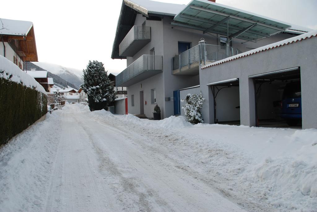 Gerda Wellness Apartment Grinzens Exterior photo